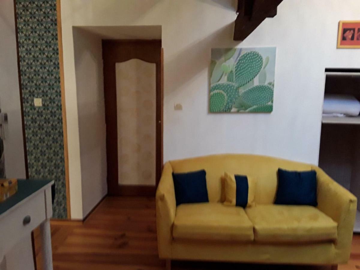 Chambre Sergeanne Doulezon Екстериор снимка