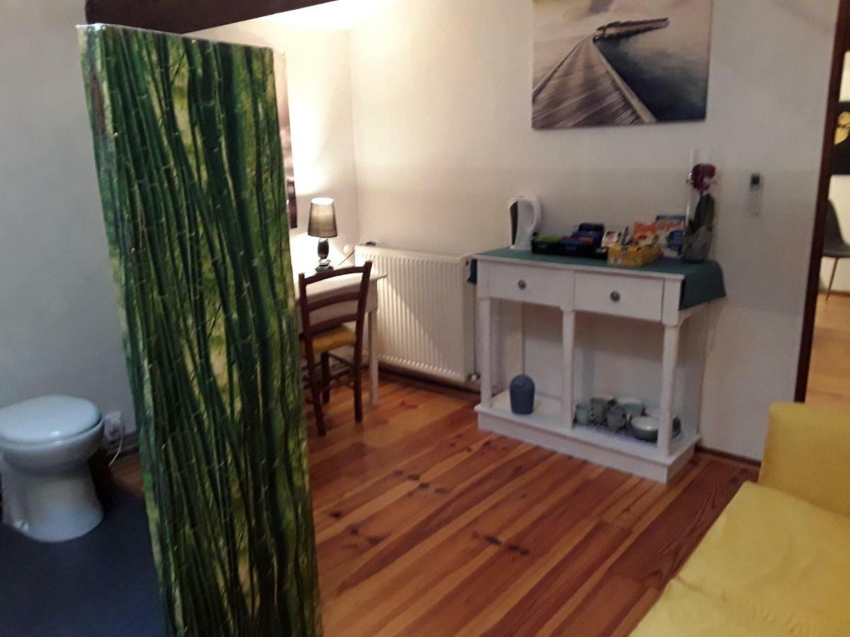 Chambre Sergeanne Doulezon Екстериор снимка