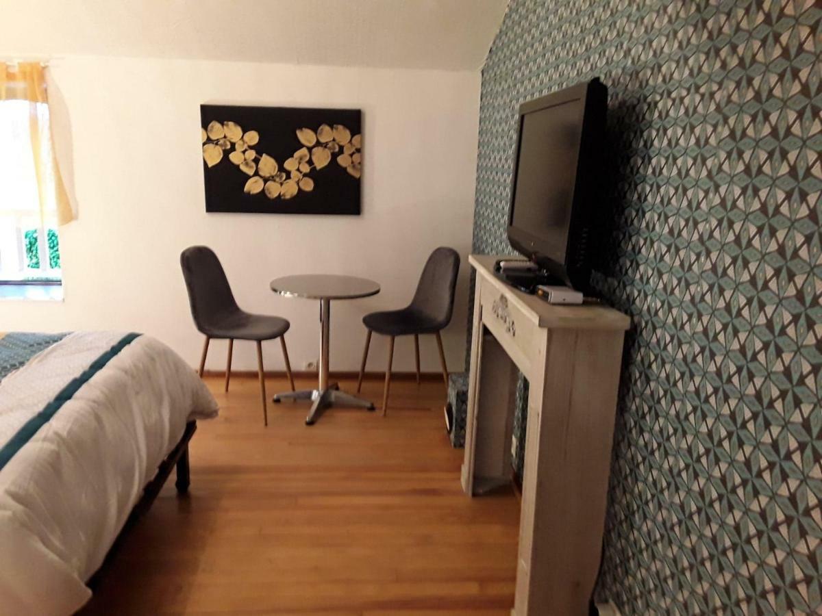 Chambre Sergeanne Doulezon Екстериор снимка