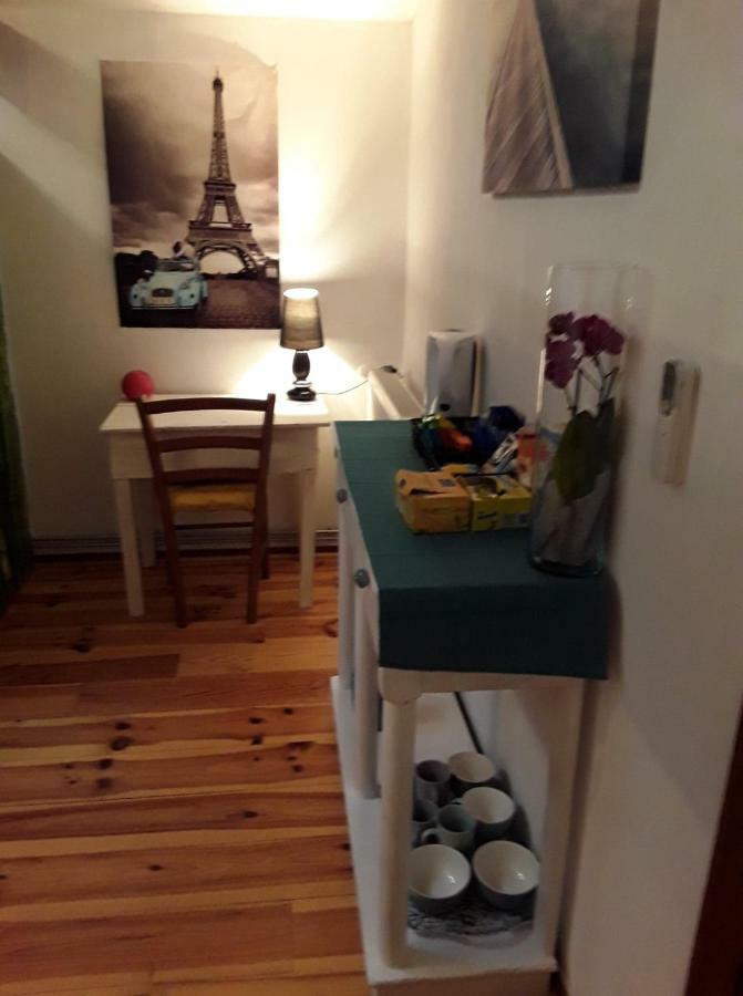 Chambre Sergeanne Doulezon Екстериор снимка